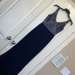 Fitted Dress With leg slit